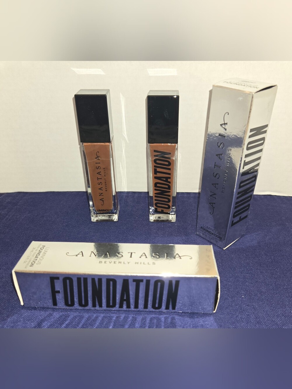 2 Anastasia Luminous Foundation 590C